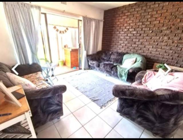2 BEDROOM APARTMENT FOR SALE IN DUNNOTTAR